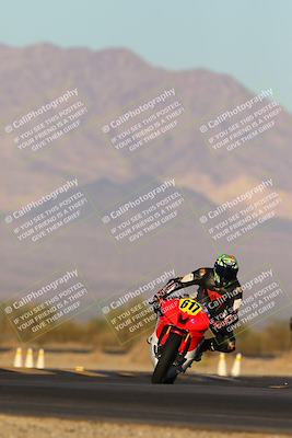 media/Dec-07-2024-CVMA (Sat) [[21c5f1ef85]]/Race 13-Amateur Supersport Middleweight/